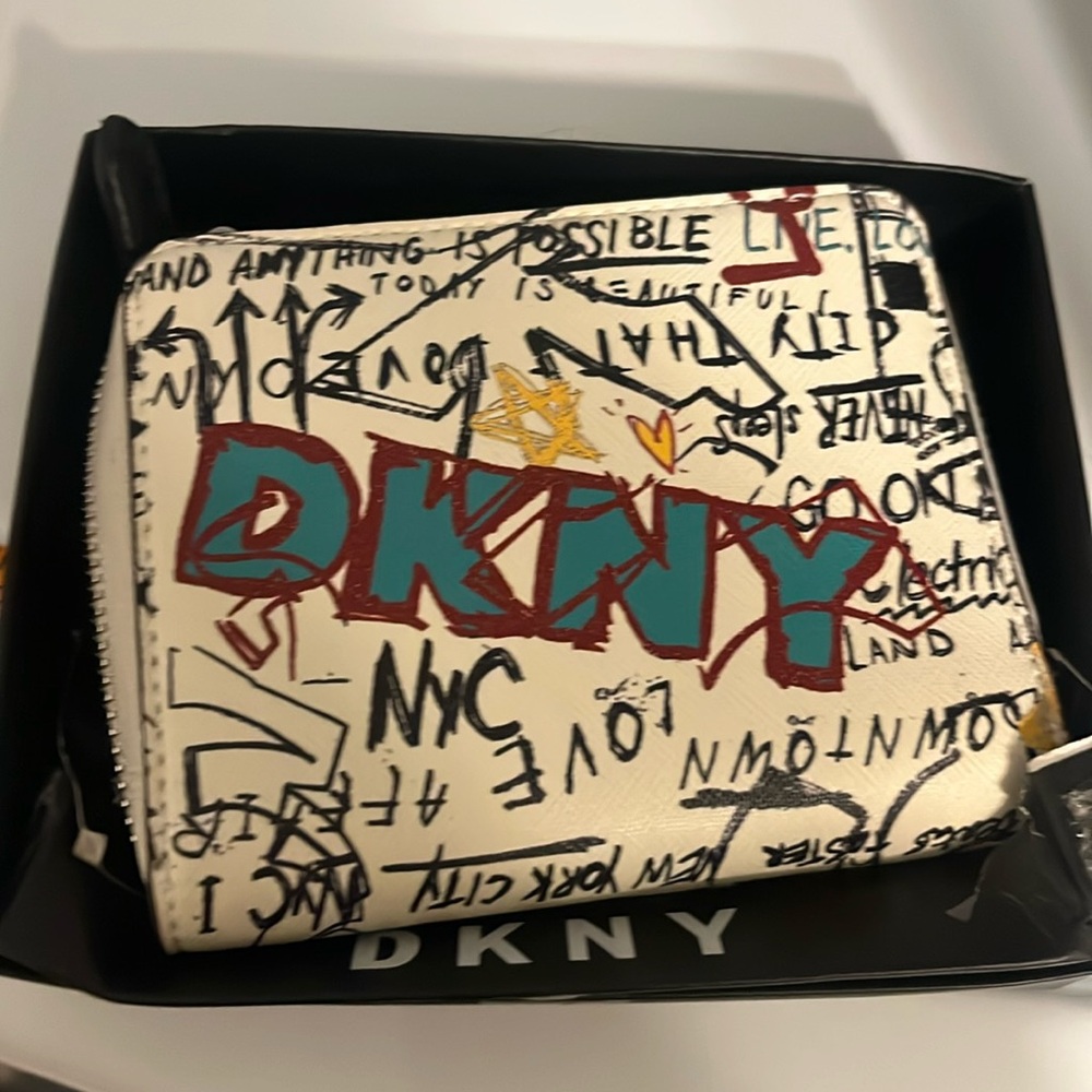 DKNY Graffiti wallet